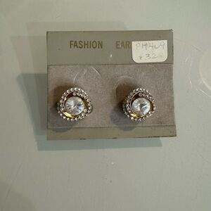 Vintage fashion jewelry - earrings